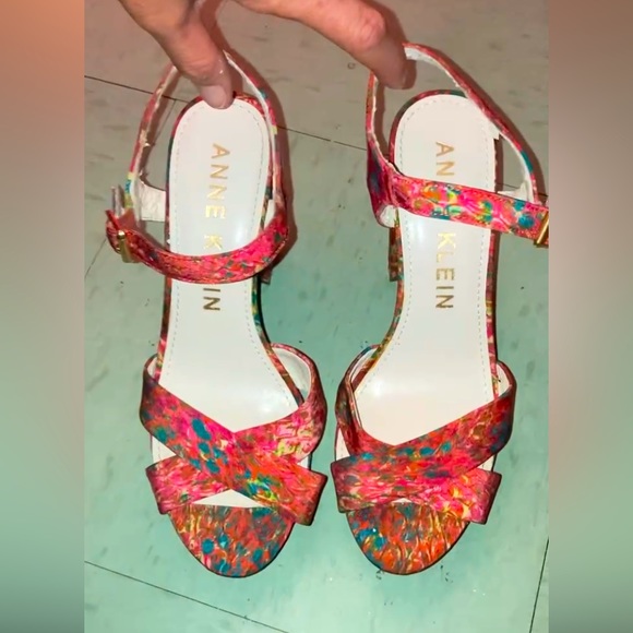 Anne Klein heels size 8(women). Slightly used, great condition. - Picture 1 of 2